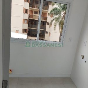 Apartamento com 78m², 2 dormitórios, 2 vagas, no bairro Pio X em Caxias do Sul para Alugar
