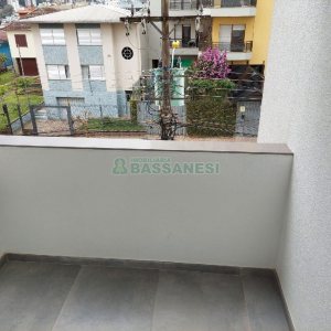 Apartamento com 78m², 2 dormitórios, 2 vagas, no bairro Pio X em Caxias do Sul para Alugar
