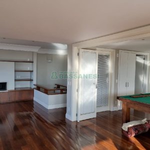 Apto/Cobertura com 297m², 3 dormitórios, 3 vagas, no bairro Lourdes em Caxias do Sul para Comprar