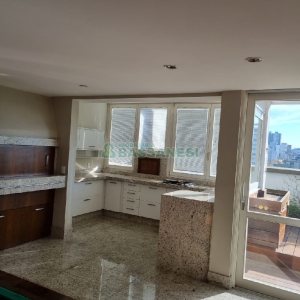 Apto/Cobertura com 297m², 3 dormitórios, 3 vagas, no bairro Lourdes em Caxias do Sul para Comprar