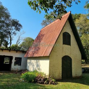 Chácara com 80m², no bairro Forqueta em Caxias do Sul para Comprar