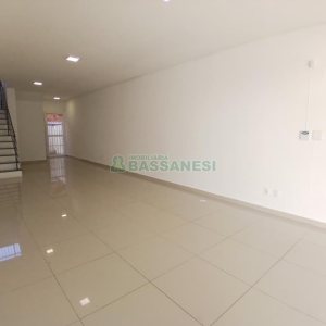 Loja com 90m², no bairro Pio X em Caxias do Sul para Alugar