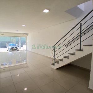 Loja com 90m², no bairro Pio X em Caxias do Sul para Alugar