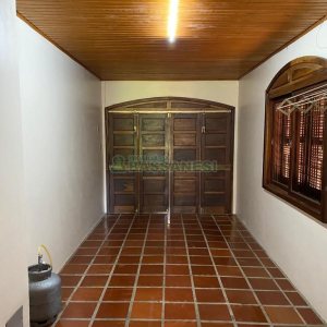 Casa com 138m², 3 dormitórios, 1 vaga, no bairro Kayser em Caxias do Sul para Comprar