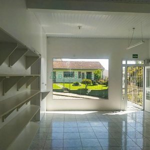 Loja com 80m², no bairro Desvio Rizzo em Caxias do Sul para Alugar