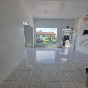 Loja com 80m², no bairro Desvio Rizzo em Caxias do Sul para Alugar