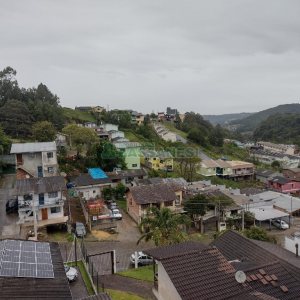 Apartamento com 56m², 2 dormitórios, 1 vaga, no bairro Kayser em Caxias do Sul para Alugar