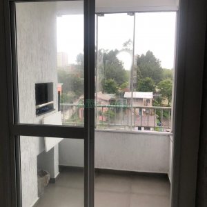 Apartamento com 56m², 2 dormitórios, 1 vaga, no bairro Kayser em Caxias do Sul para Alugar