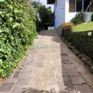 Casa com 1000m², 8 dormitórios, 3 vagas, no bairro Lourdes em Caxias do Sul para Alugar ou Comprar