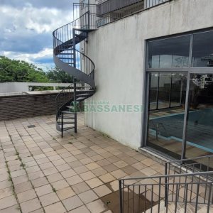 Casa com 1000m², 8 dormitórios, 3 vagas, no bairro Lourdes em Caxias do Sul para Alugar ou Comprar