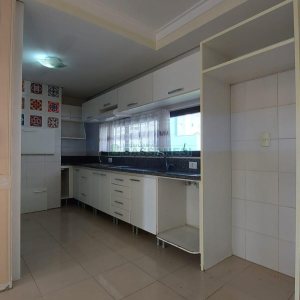 Apartamento com 100m², 3 dormitórios, 2 vagas, no bairro São Pelegrino em Caxias do Sul para Comprar