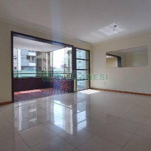 Apartamento com 100m², 3 dormitórios, 2 vagas, no bairro São Pelegrino em Caxias do Sul para Comprar