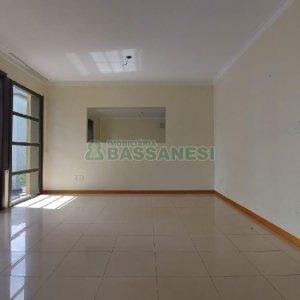 Apartamento com 100m², 3 dormitórios, 2 vagas, no bairro São Pelegrino em Caxias do Sul para Comprar