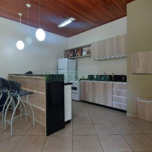 Apartamento com 100m², 3 dormitórios, 2 vagas, no bairro São Pelegrino em Caxias do Sul para Comprar