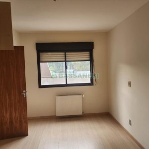 Apartamento com 58m², 1 dormitório, 1 vaga, no bairro Desvio Rizzo em Caxias do Sul para Alugar ou Comprar
