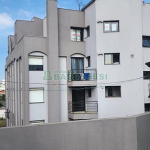 Apartamento com 58m², 1 dormitório, 1 vaga, no bairro Desvio Rizzo em Caxias do Sul para Alugar ou Comprar