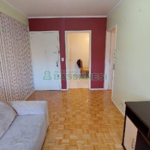 Apartamento com 69m², 2 dormitórios, 1 vaga, no bairro Centro em Caxias do Sul para Alugar