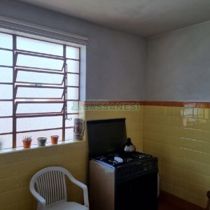 Predio com 300m², 6 dormitórios, no bairro Centro em Caxias do Sul para Comprar