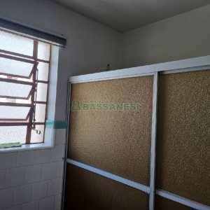 Predio com 300m², 6 dormitórios, no bairro Centro em Caxias do Sul para Comprar
