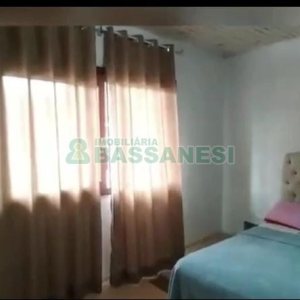 Casa com 180m², 3 dormitórios, 4 vagas, no bairro Bela Vista em Caxias do Sul para Comprar