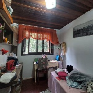 Casa com 152m², 3 dormitórios, 3 vagas, no bairro Kayser em Caxias do Sul para Alugar ou Comprar