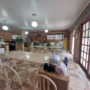 Casa com 152m², 3 dormitórios, 3 vagas, no bairro Kayser em Caxias do Sul para Alugar ou Comprar