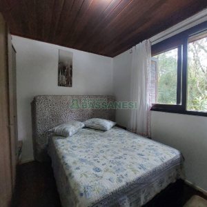 Casa com 152m², 3 dormitórios, 3 vagas, no bairro Kayser em Caxias do Sul para Alugar ou Comprar