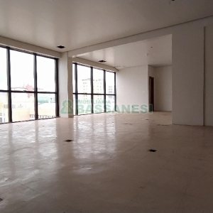 Sala com 399m², no bairro São Pelegrino em Caxias do Sul para Alugar