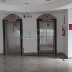 Sala com 399m², no bairro São Pelegrino em Caxias do Sul para Alugar