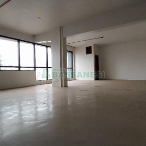 Sala com 399m², no bairro São Pelegrino em Caxias do Sul para Alugar