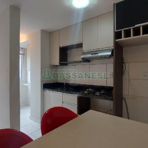 Apartamento com 42m², 2 dormitórios, 1 vaga, no bairro Nossa Senhora do Rosário em Caxias do Sul para Alugar