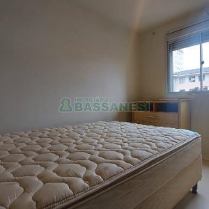 Apartamento com 42m², 2 dormitórios, 1 vaga, no bairro Nossa Senhora do Rosário em Caxias do Sul para Alugar