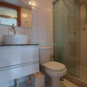 Apartamento com 42m², 2 dormitórios, 1 vaga, no bairro Nossa Senhora do Rosário em Caxias do Sul para Alugar