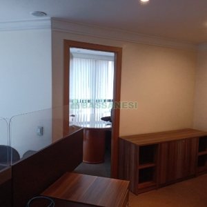 Sala com 103m², 1 vaga, no bairro Centro em Caxias do Sul para Comprar