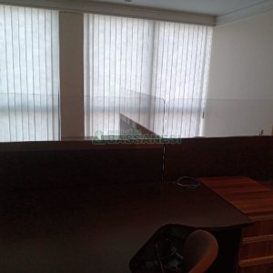 Sala com 103m², 1 vaga, no bairro Centro em Caxias do Sul para Comprar