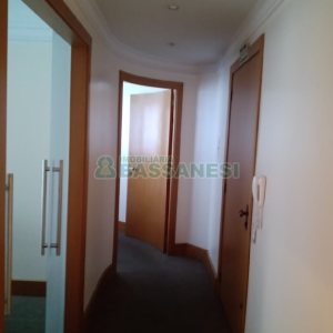 Sala com 103m², 1 vaga, no bairro Centro em Caxias do Sul para Comprar