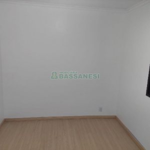 Apto Mobiliado com 70m², 2 dormitórios, 1 vaga, no bairro Petrópolis em Caxias do Sul para Alugar