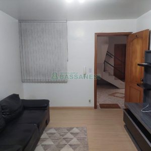 Apto Mobiliado com 70m², 2 dormitórios, 1 vaga, no bairro Petrópolis em Caxias do Sul para Alugar