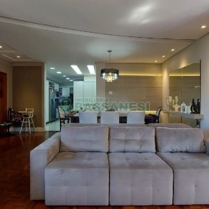 Apartamento com 160m², 3 dormitórios, 2 vagas, no bairro Centro em Caxias do Sul para Comprar