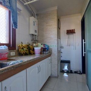 Apartamento com 160m², 3 dormitórios, 2 vagas, no bairro Centro em Caxias do Sul para Comprar