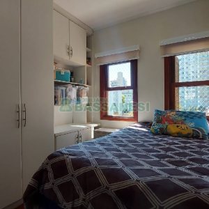 Apartamento com 160m², 3 dormitórios, 2 vagas, no bairro Centro em Caxias do Sul para Comprar