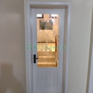 Casa com 136m², 3 dormitórios, 2 vagas, no bairro Cinqüentenário em Caxias do Sul para Comprar