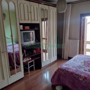 Casa com 136m², 3 dormitórios, 2 vagas, no bairro Cinqüentenário em Caxias do Sul para Comprar