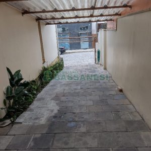 Casa com 136m², 3 dormitórios, 2 vagas, no bairro Cinqüentenário em Caxias do Sul para Comprar