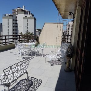 Apto/Cobertura com 424m², 4 dormitórios, 5 vagas, no bairro São Pelegrino em Caxias do Sul para Comprar