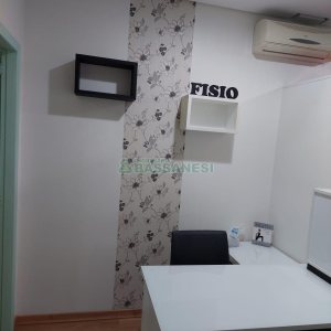 Loja Mobiliada com 77m², no bairro Pioneiro em Caxias do Sul para Alugar