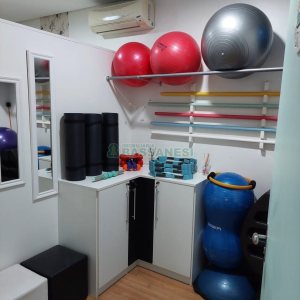 Loja Mobiliada com 77m², no bairro Pioneiro em Caxias do Sul para Alugar