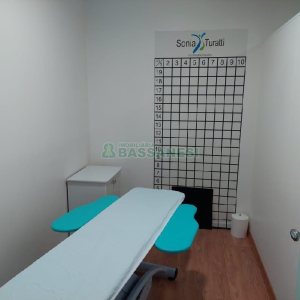 Loja Mobiliada com 77m², no bairro Pioneiro em Caxias do Sul para Alugar