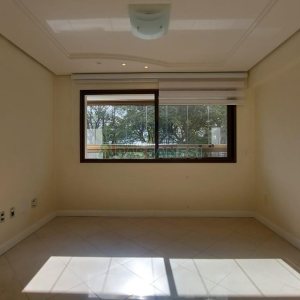 Apto Mobiliado com 187m², 3 dormitórios, 2 vagas, no bairro Lourdes em Caxias do Sul para Comprar