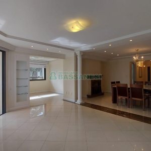 Apto Mobiliado com 187m², 3 dormitórios, 2 vagas, no bairro Lourdes em Caxias do Sul para Comprar